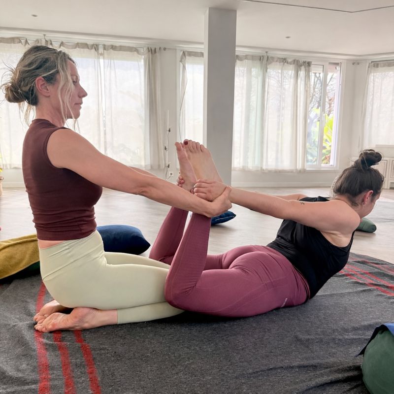 yoga class Amanda course